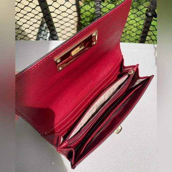 NEW Michael Kors Callie Cherry Red Leather Large Wallet Turn Lock Gold Hardware - Picture 16 of 17